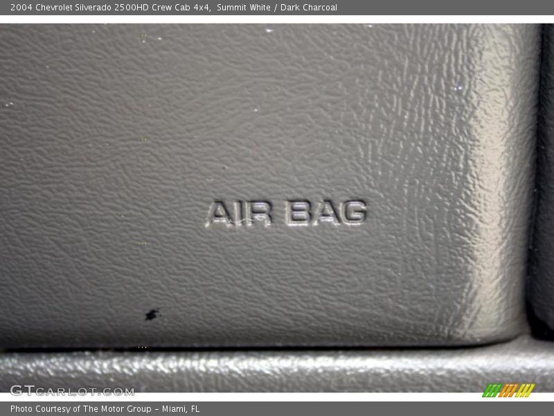 Summit White / Dark Charcoal 2004 Chevrolet Silverado 2500HD Crew Cab 4x4