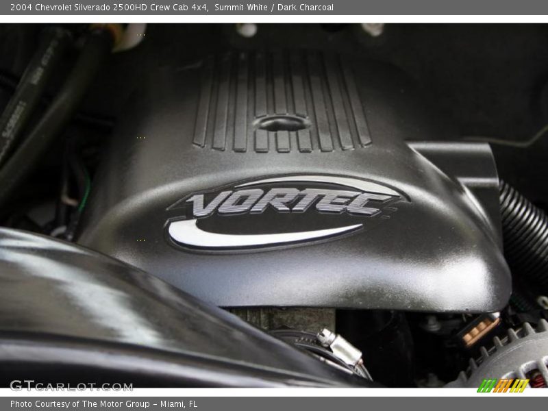 Summit White / Dark Charcoal 2004 Chevrolet Silverado 2500HD Crew Cab 4x4
