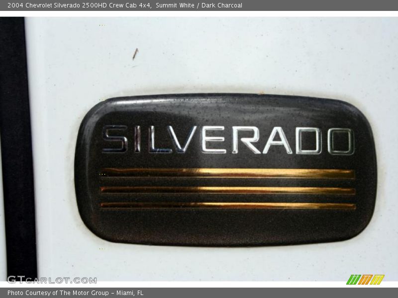 Summit White / Dark Charcoal 2004 Chevrolet Silverado 2500HD Crew Cab 4x4
