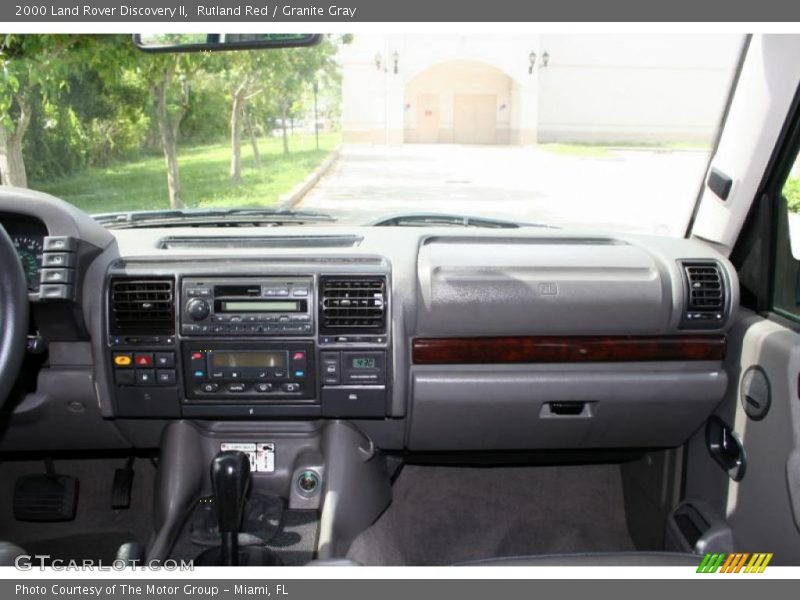 Rutland Red / Granite Gray 2000 Land Rover Discovery II