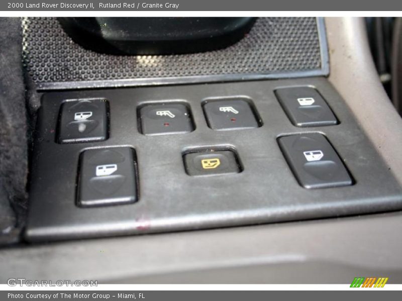 Rutland Red / Granite Gray 2000 Land Rover Discovery II