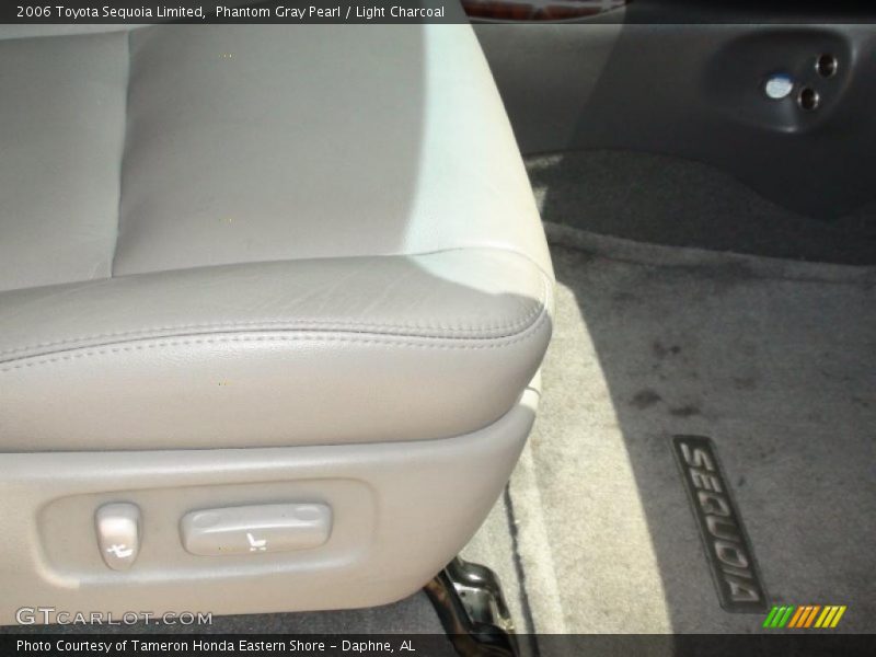 Phantom Gray Pearl / Light Charcoal 2006 Toyota Sequoia Limited
