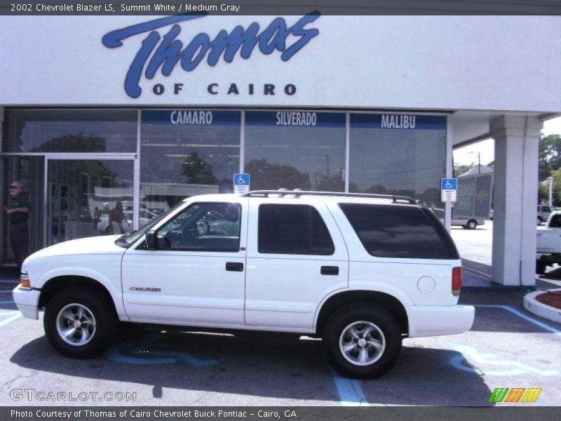 Summit White / Medium Gray 2002 Chevrolet Blazer LS