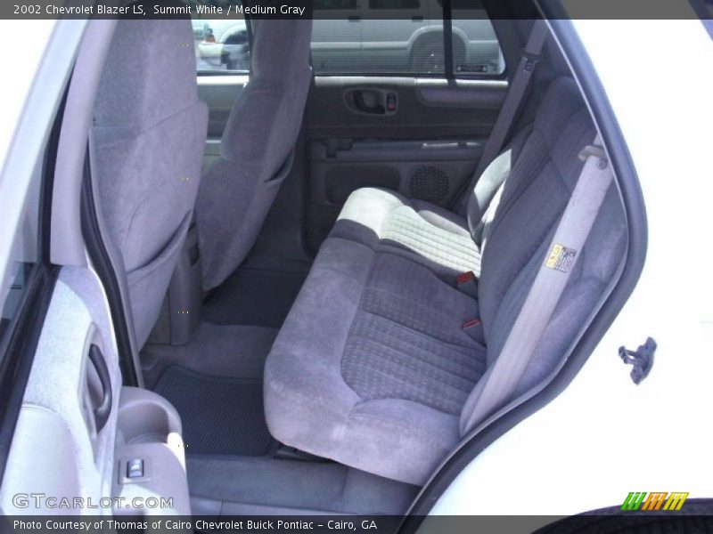 Summit White / Medium Gray 2002 Chevrolet Blazer LS