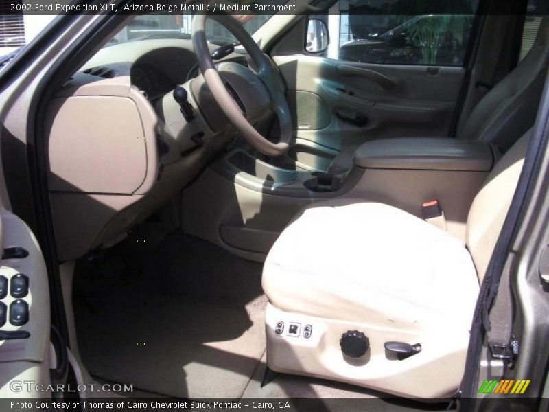 Arizona Beige Metallic / Medium Parchment 2002 Ford Expedition XLT