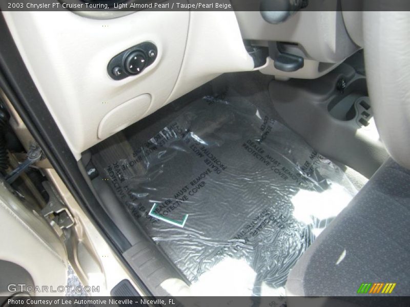 Light Almond Pearl / Taupe/Pearl Beige 2003 Chrysler PT Cruiser Touring