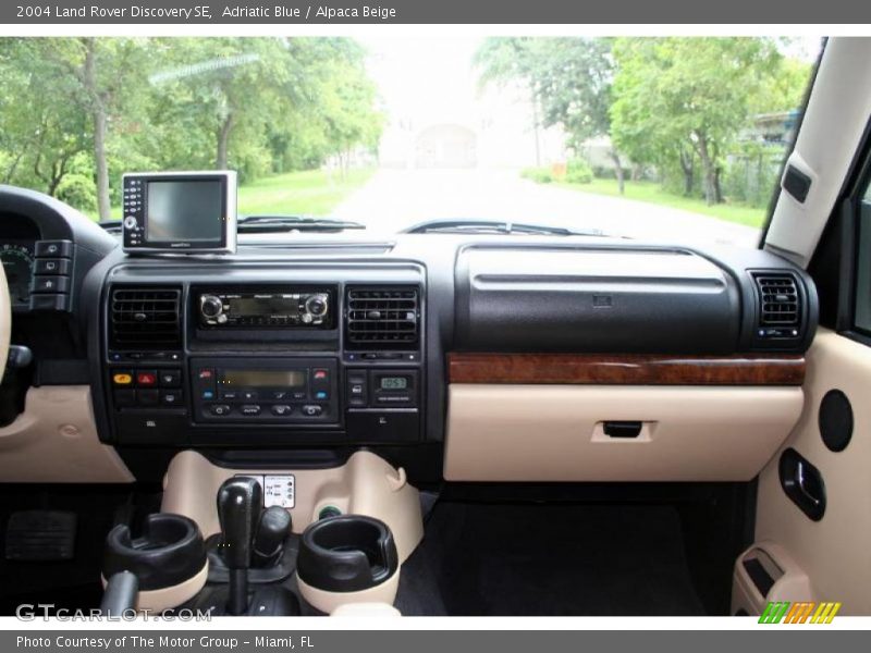 Adriatic Blue / Alpaca Beige 2004 Land Rover Discovery SE