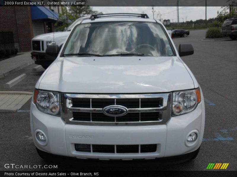 Oxford White / Camel 2009 Ford Escape XLT