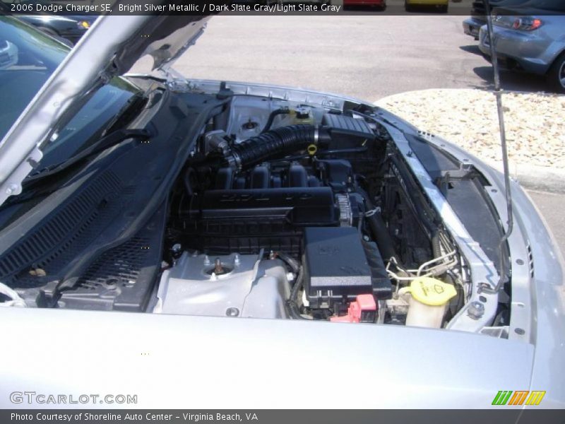 Bright Silver Metallic / Dark Slate Gray/Light Slate Gray 2006 Dodge Charger SE