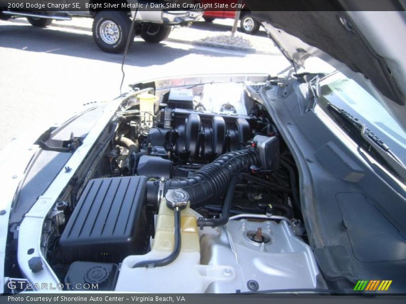 Bright Silver Metallic / Dark Slate Gray/Light Slate Gray 2006 Dodge Charger SE