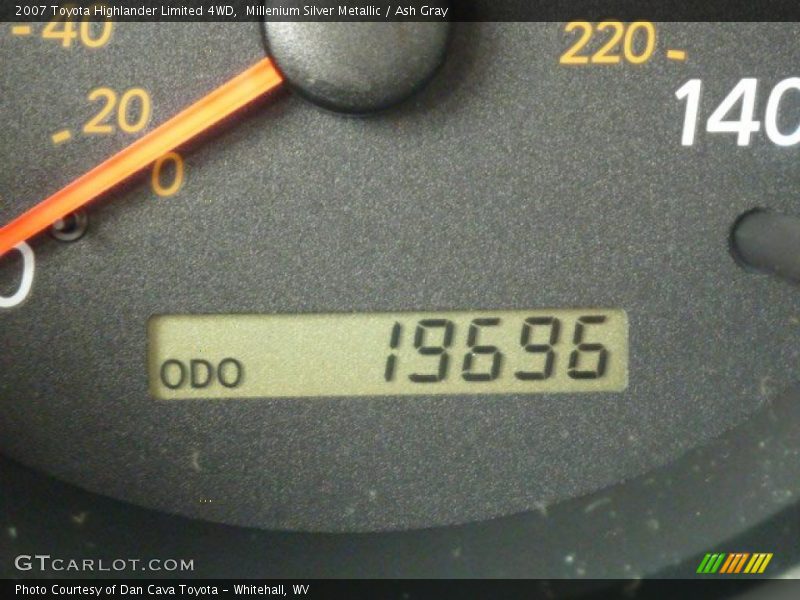 Millenium Silver Metallic / Ash Gray 2007 Toyota Highlander Limited 4WD
