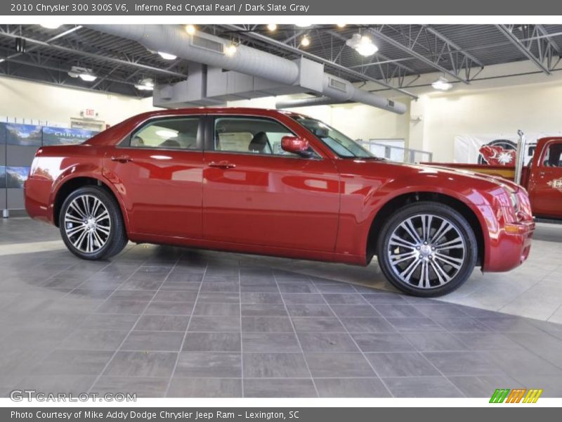 Inferno Red Crystal Pearl / Dark Slate Gray 2010 Chrysler 300 300S V6