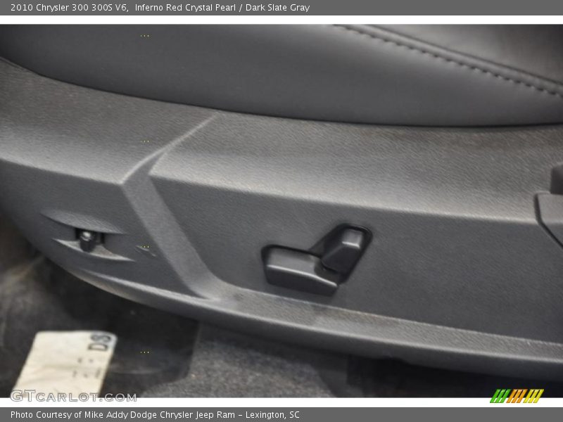 Inferno Red Crystal Pearl / Dark Slate Gray 2010 Chrysler 300 300S V6