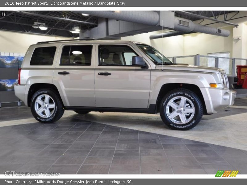 Light Sandstone Metallic / Dark Slate Gray 2010 Jeep Patriot Sport