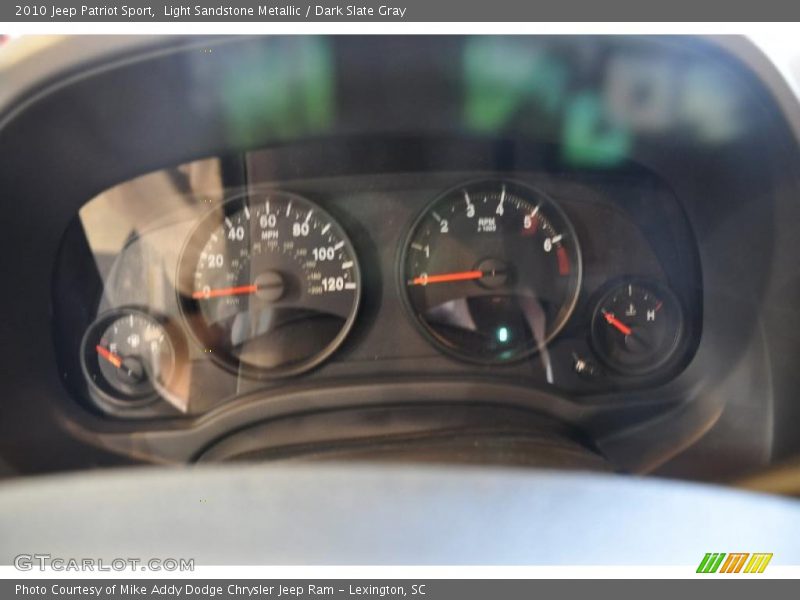 Light Sandstone Metallic / Dark Slate Gray 2010 Jeep Patriot Sport