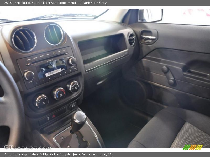 Light Sandstone Metallic / Dark Slate Gray 2010 Jeep Patriot Sport