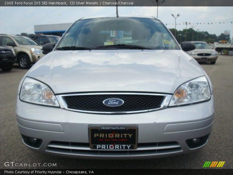 CD Silver Metallic / Charcoal/Charcoal 2005 Ford Focus ZX5 SES Hatchback
