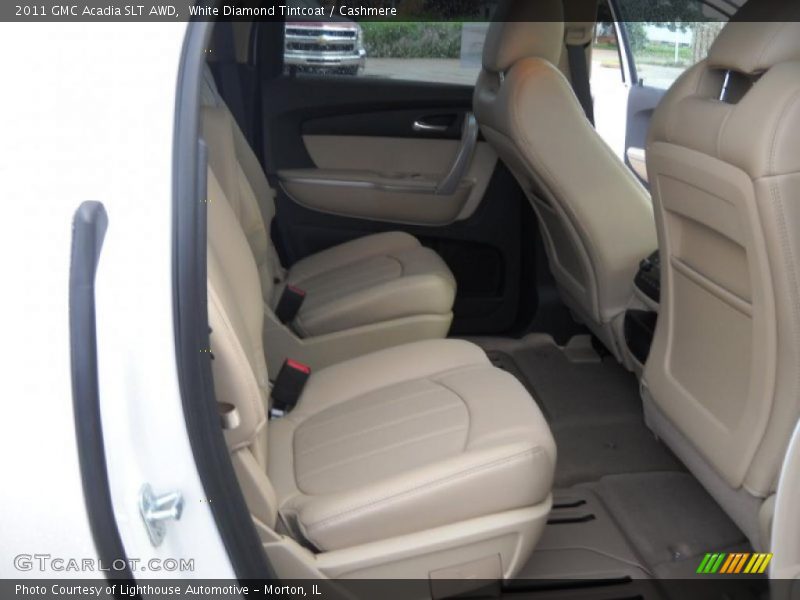 White Diamond Tintcoat / Cashmere 2011 GMC Acadia SLT AWD