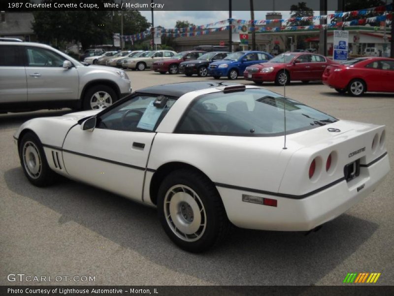 White / Medium Gray 1987 Chevrolet Corvette Coupe