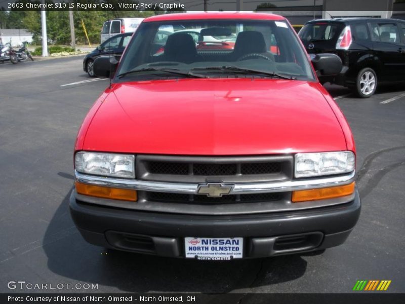 Victory Red / Graphite 2003 Chevrolet S10 LS Regular Cab