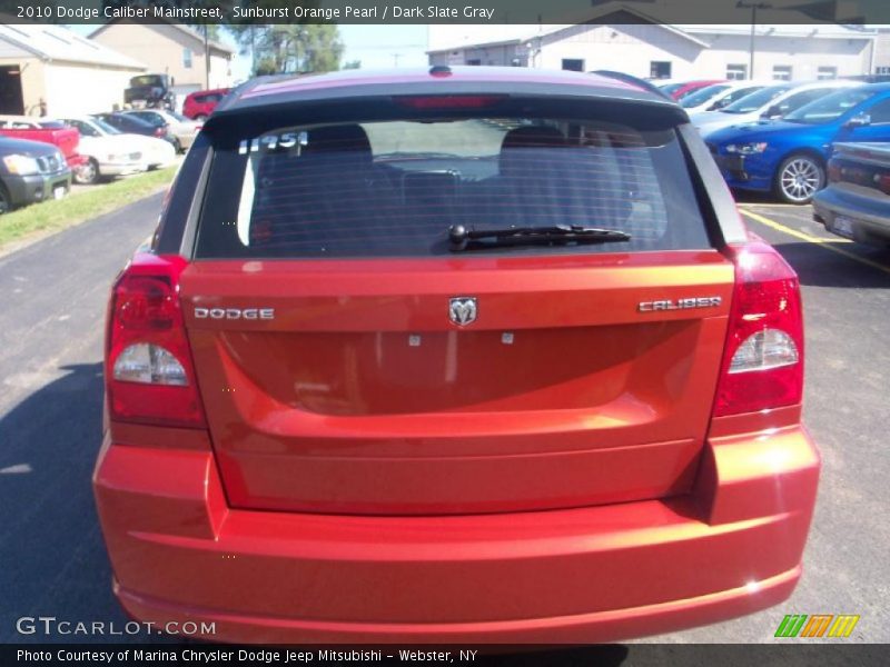Sunburst Orange Pearl / Dark Slate Gray 2010 Dodge Caliber Mainstreet