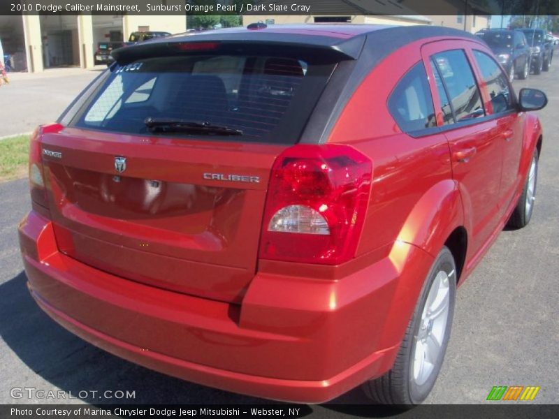 Sunburst Orange Pearl / Dark Slate Gray 2010 Dodge Caliber Mainstreet