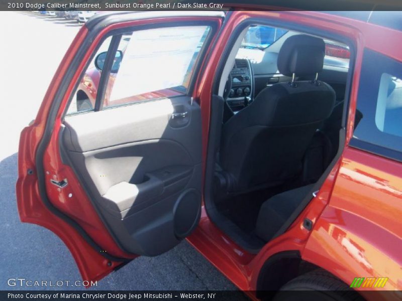 Sunburst Orange Pearl / Dark Slate Gray 2010 Dodge Caliber Mainstreet