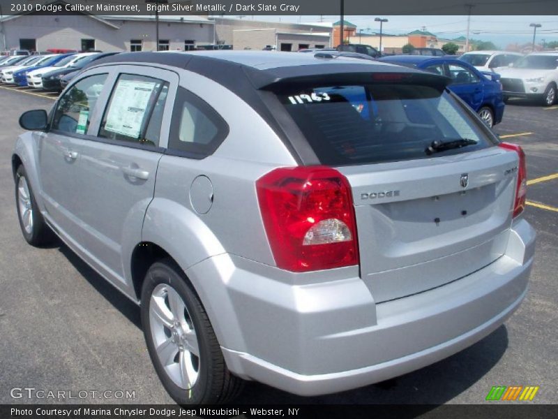 Bright Silver Metallic / Dark Slate Gray 2010 Dodge Caliber Mainstreet