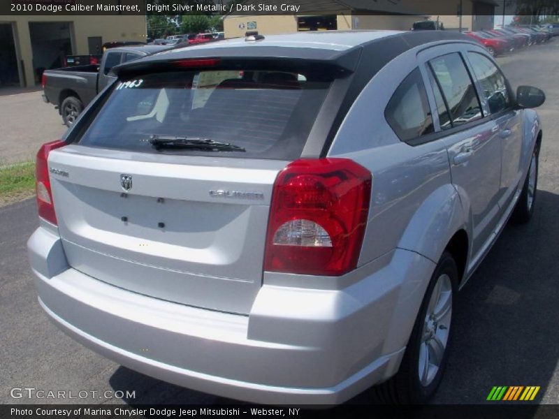 Bright Silver Metallic / Dark Slate Gray 2010 Dodge Caliber Mainstreet