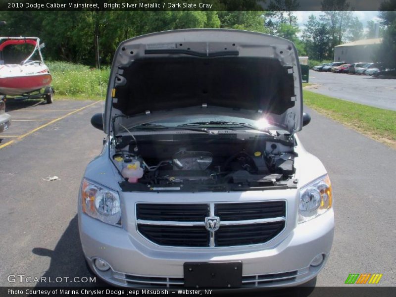 Bright Silver Metallic / Dark Slate Gray 2010 Dodge Caliber Mainstreet