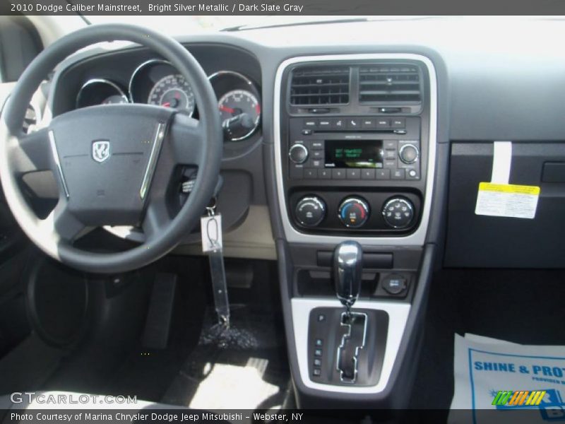 Bright Silver Metallic / Dark Slate Gray 2010 Dodge Caliber Mainstreet
