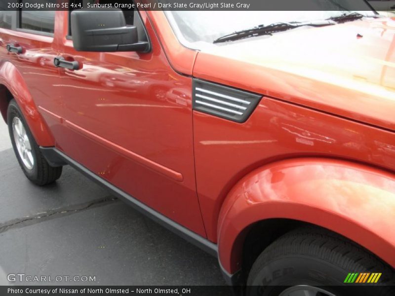 Sunburst Orange Pearl / Dark Slate Gray/Light Slate Gray 2009 Dodge Nitro SE 4x4