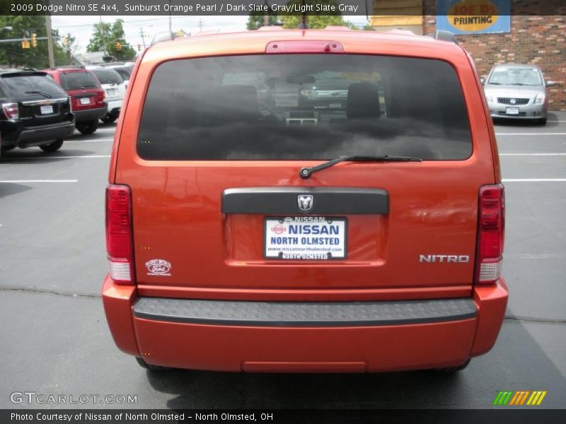 Sunburst Orange Pearl / Dark Slate Gray/Light Slate Gray 2009 Dodge Nitro SE 4x4