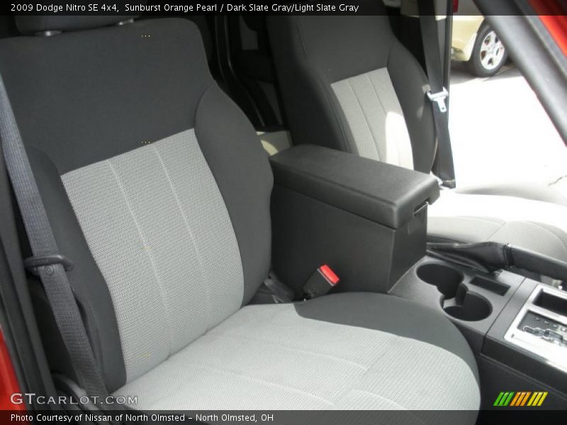 Sunburst Orange Pearl / Dark Slate Gray/Light Slate Gray 2009 Dodge Nitro SE 4x4