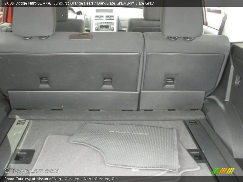 Sunburst Orange Pearl / Dark Slate Gray/Light Slate Gray 2009 Dodge Nitro SE 4x4