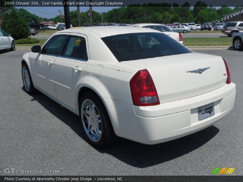 Cool Vanilla / Dark Slate Gray/Light Graystone 2006 Chrysler 300