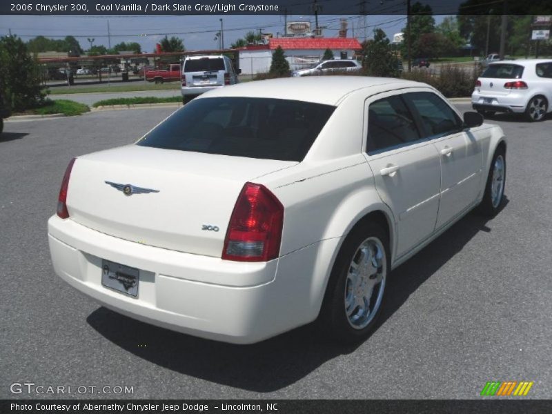 Cool Vanilla / Dark Slate Gray/Light Graystone 2006 Chrysler 300
