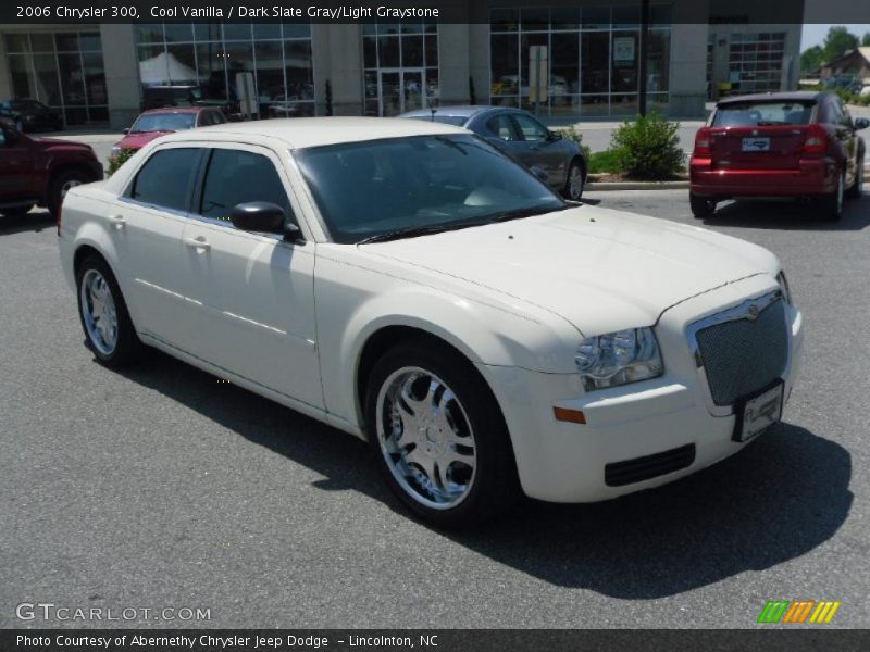 Cool Vanilla / Dark Slate Gray/Light Graystone 2006 Chrysler 300