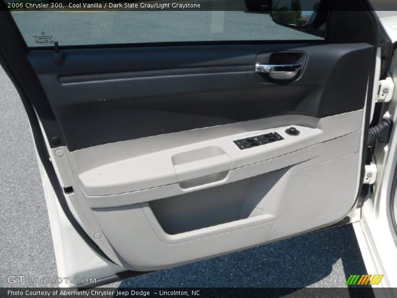 Cool Vanilla / Dark Slate Gray/Light Graystone 2006 Chrysler 300