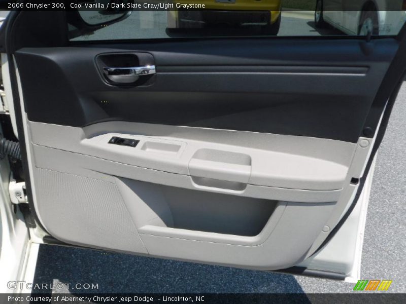 Cool Vanilla / Dark Slate Gray/Light Graystone 2006 Chrysler 300