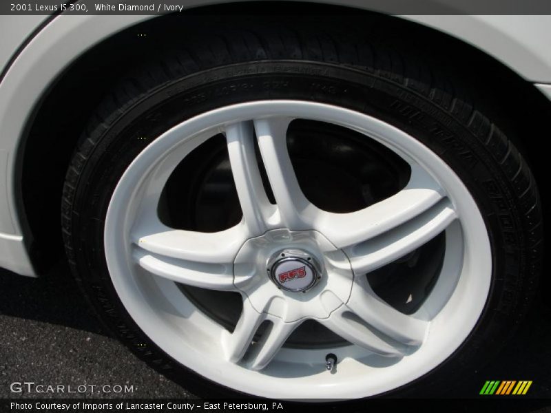 White Diamond / Ivory 2001 Lexus IS 300