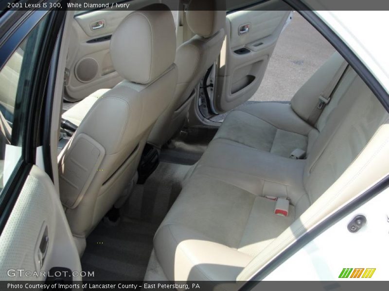White Diamond / Ivory 2001 Lexus IS 300