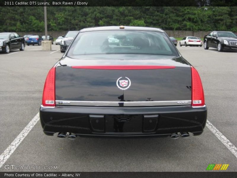 Black Raven / Ebony 2011 Cadillac DTS Luxury