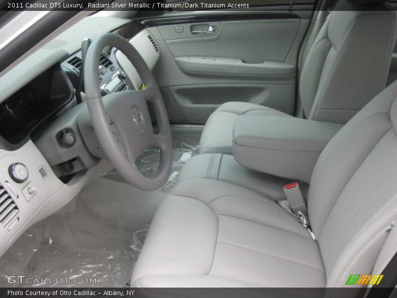 Radiant Silver Metallic / Titanium/Dark Titanium Accents 2011 Cadillac DTS Luxury