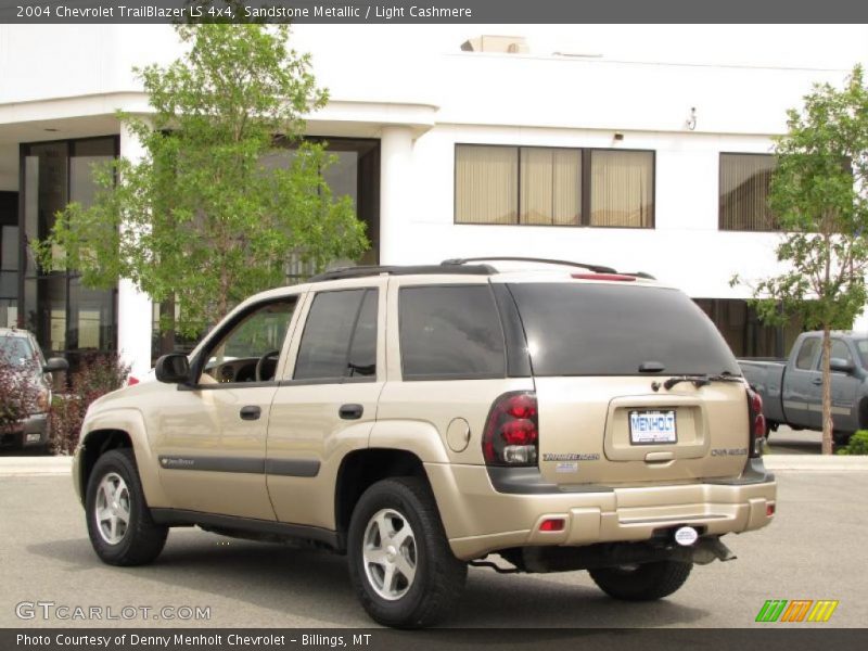 Sandstone Metallic / Light Cashmere 2004 Chevrolet TrailBlazer LS 4x4