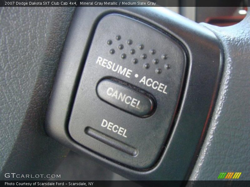Mineral Gray Metallic / Medium Slate Gray 2007 Dodge Dakota SXT Club Cab 4x4