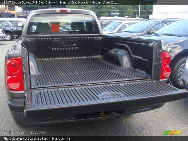 Mineral Gray Metallic / Medium Slate Gray 2007 Dodge Dakota SXT Club Cab 4x4