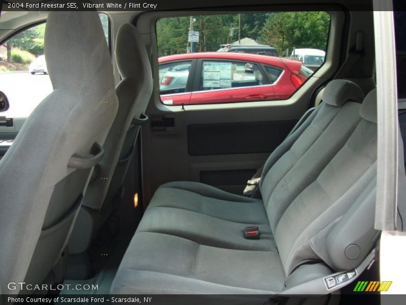 Vibrant White / Flint Grey 2004 Ford Freestar SES