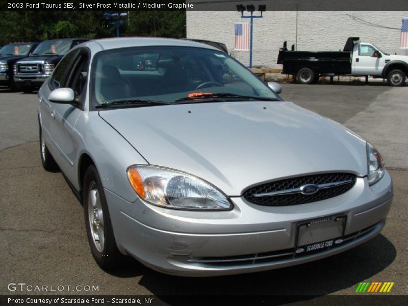 Silver Frost Metallic / Medium Graphite 2003 Ford Taurus SES