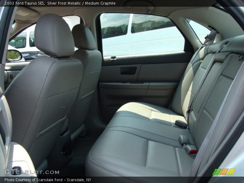 Silver Frost Metallic / Medium Graphite 2003 Ford Taurus SES